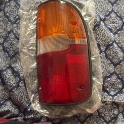 Toyota Tailgate Light Right Side 
