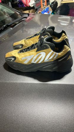 Yeezys 700