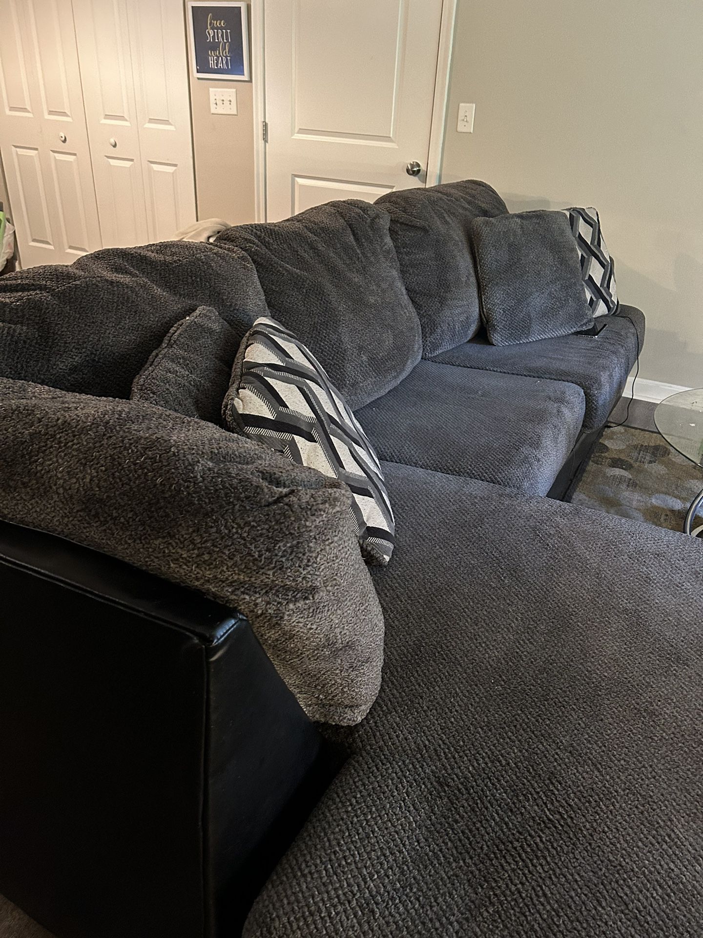 Small Affordable Sectional (Lightly Used)