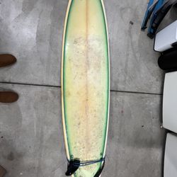 $130 - 7’6” Ellington Fun board 