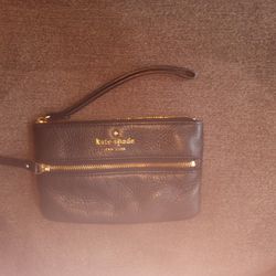 KATE SPADE

Kate Spade Black Pebble Leather Wristlet Wallet

