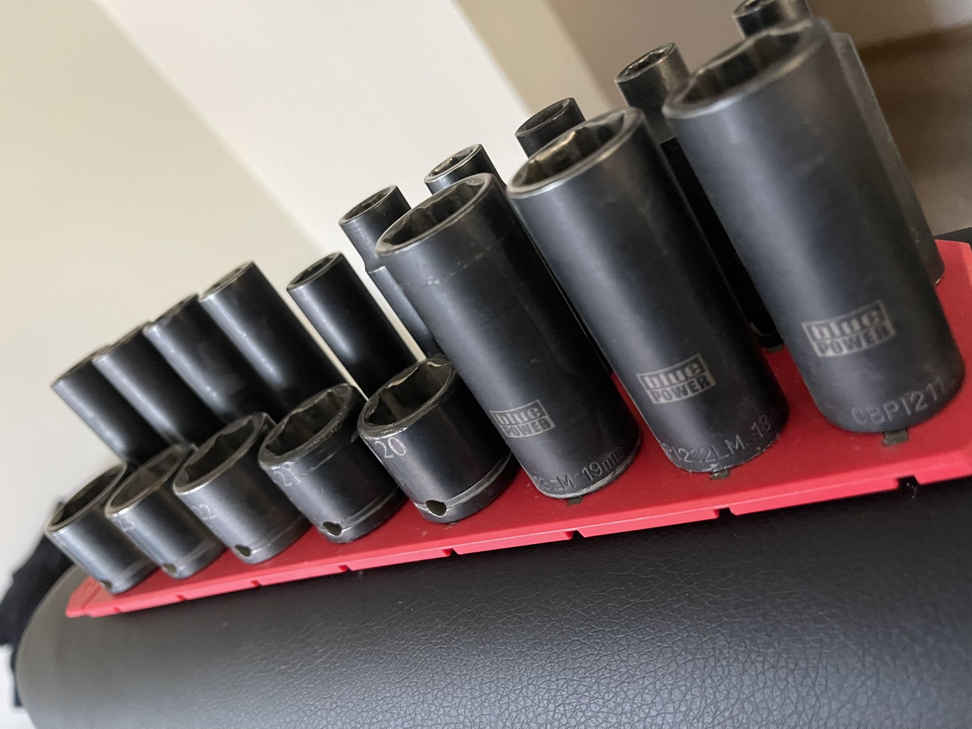 18pc. 3/8 CornWell, bluePOWER. Socket Set, 6 Point.