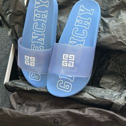 Givenchy pool Slides