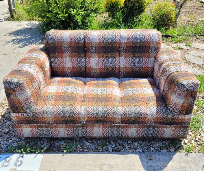 Free Small Vintage Plaid Loveseat Couch