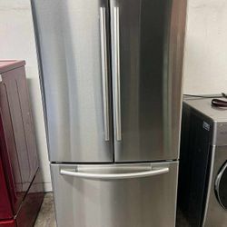 Refrigerator 33 Wide 