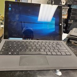 SURFACE PRO 3 CORE i5 4TH GEN WITH DOCKING (INV. M1084n)

$300.00

