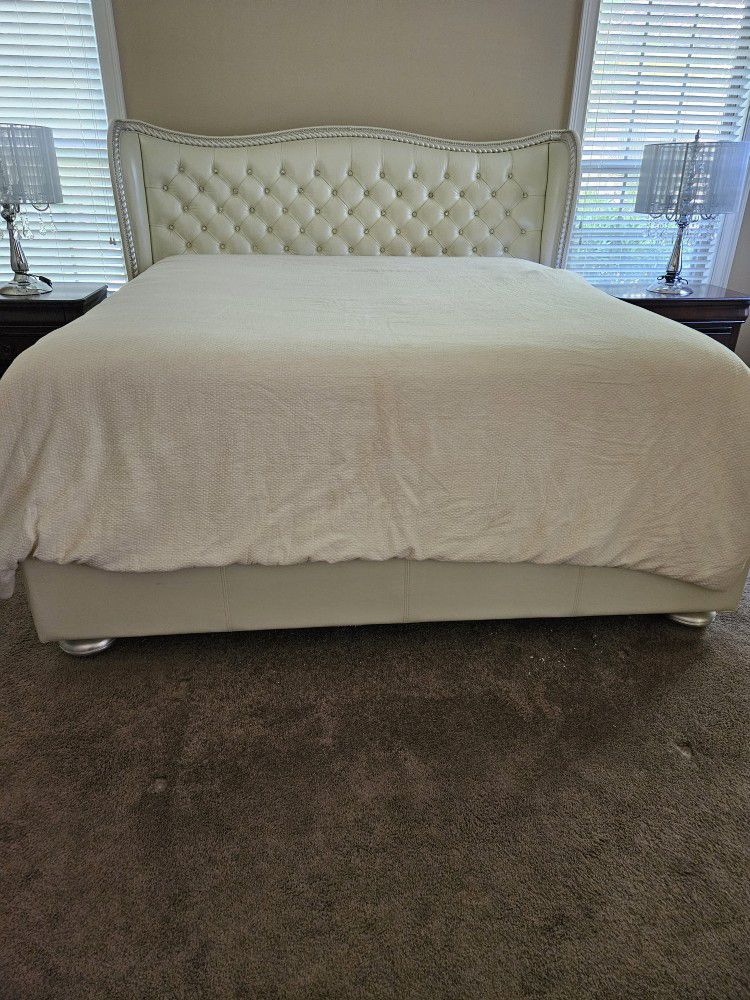 King Bed With Headboard,  Gorgeous, Mattress And Box Springs Available 