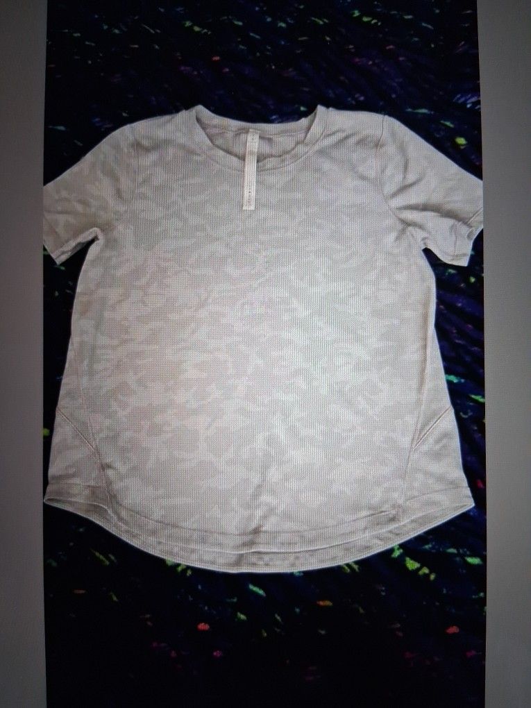 Lululemon Gray Camo Top