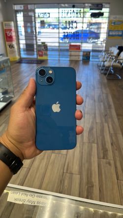 iPhone 13 128 GB UNLOCKED