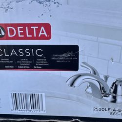 Delta 2520LF-A-ECO Classic 4 in. Centerset 2-Handle Bathroom Faucet Chrome