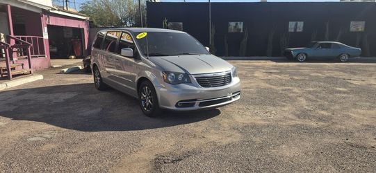 2014 Chrysler Town & Country Touring