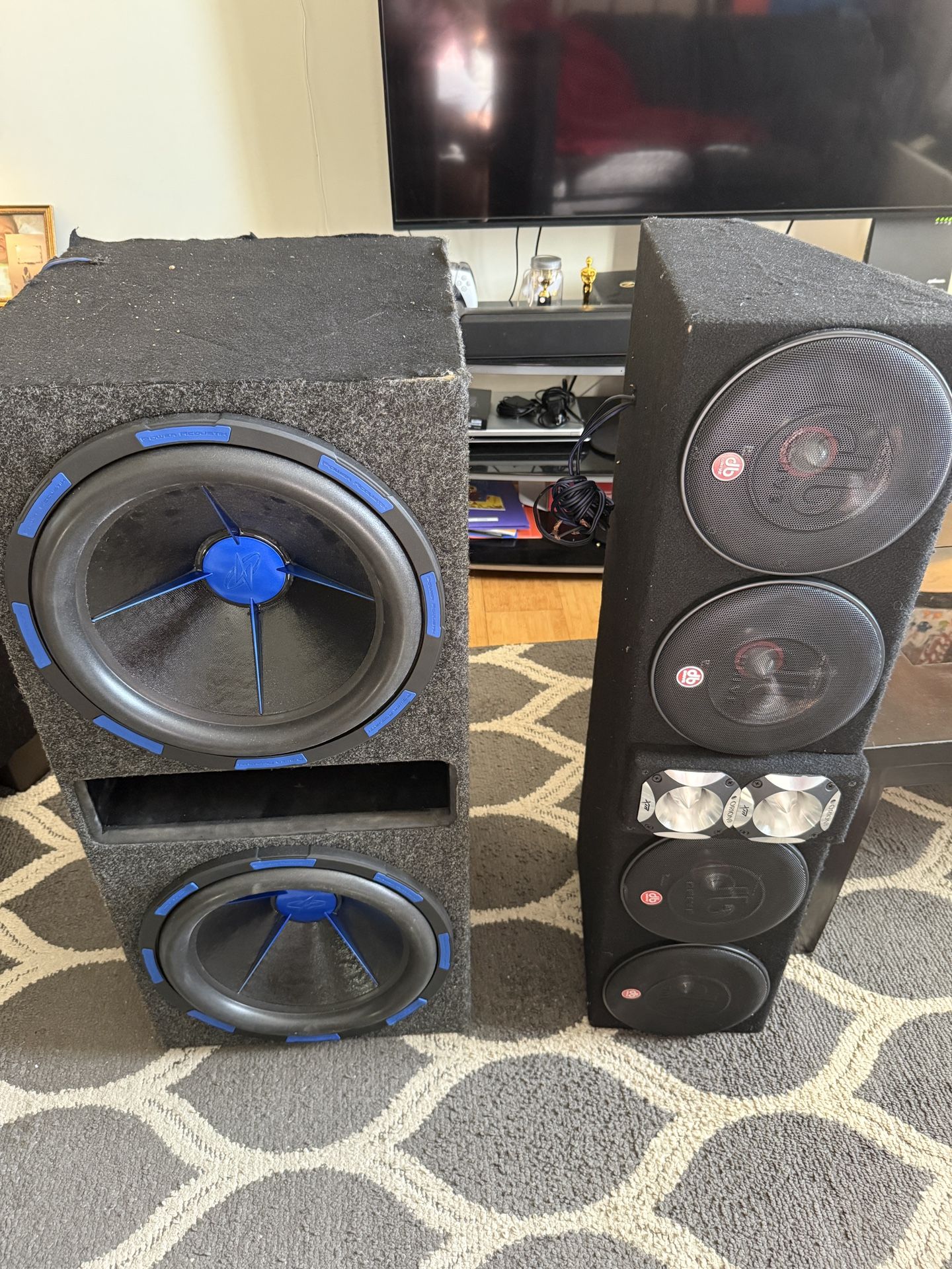Car Audio Subwoofers And Amplifier