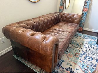 🇺🇸 Available! Restoration Hardware Kensington LUXE 8’ Leather Sofa.
