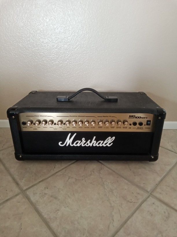 Marshall MG HDFX 100 W AMP