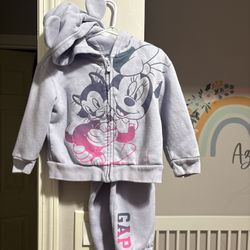 Toddler Girls Size 3 Baby Gap hooded Set minor Stains On Knees !