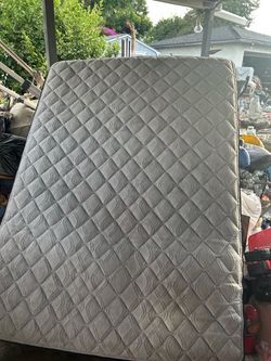 Mattress, pool size