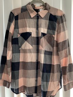 H&M Pink and blue button down collared shirt