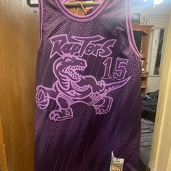 Mitchell & Ness Monochrome Toronto Raptors Vince Carter Throwback Jersey Size L