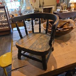 Antique Primitive Child's Barrel Chair