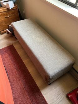 Ottoman / Storage