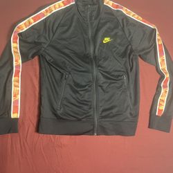 2017 Nike Sprtswear Organic Distortion Tribute Trck Jacket  (M)  CW4806 010