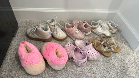 Toddler shoes size 8