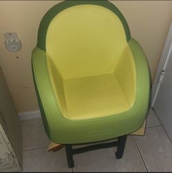Dwinguler kids novelty chair