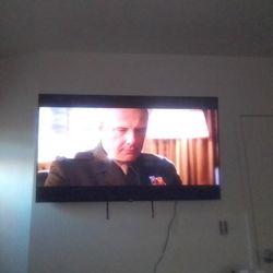 55' Onn. Smart Tv With Remote And Wall mount 