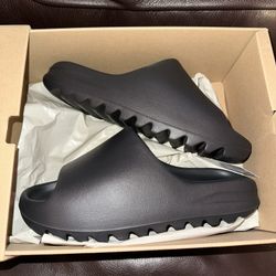 Yeezy Slide 