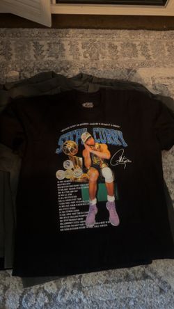 Men’s 2xl graphic tee  lot