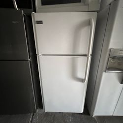 Top Freezer White Refrigerator Frigidaire Used In good Working Condition 
