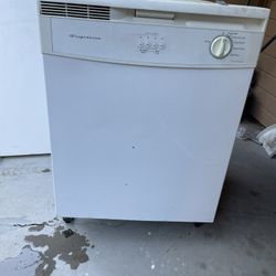 Frigidaire Dishwasher