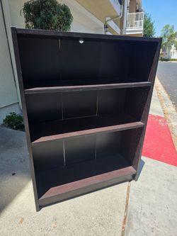 2 IKEA shelves $ 10 each