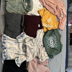 Women’s Clothes 