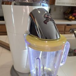 Margaritaville Bahamas Frozen Concoction Margarita Maker Blender