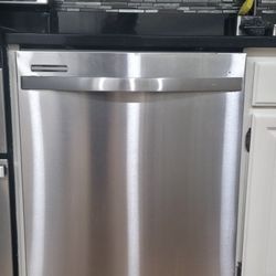 Whirlpool Dishwasher 