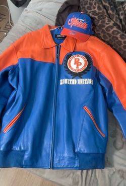 Pelle Pelle Leather Jacket / New York Knicks SnapBack
