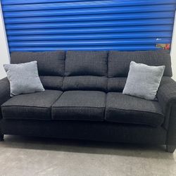 Comfy Grey Couch (free delivery)