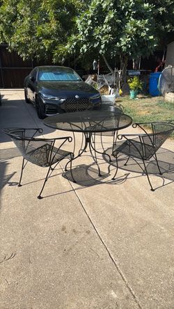 Vintage Black Metal Patio Set – 48” Table + 3 Chairs