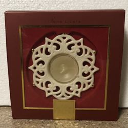 LENOX FOR THE HOLIDAYS Snow Lights Shine Tea Light Candle Holder.