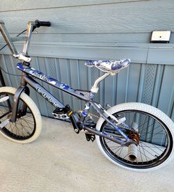 Mid-School BMX Racing Covert SpecOps Bike.