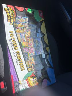 Pokémon Focused Fighters Premium Collection Box