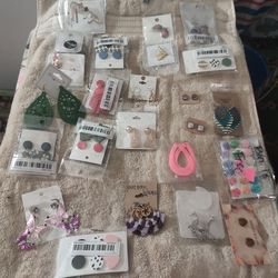 COSTUME JEWELRY AND WATCHES