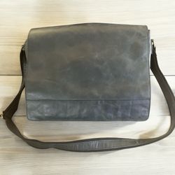 Leather  messenger bag with Laptop Storage 