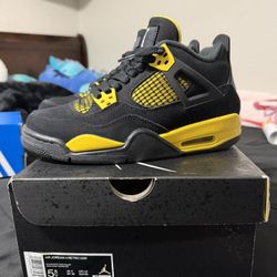 Jordan 4s