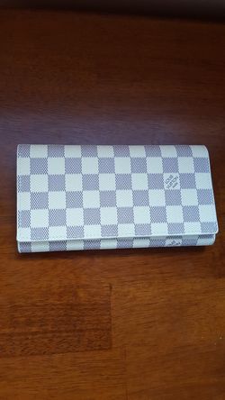 LV wallet