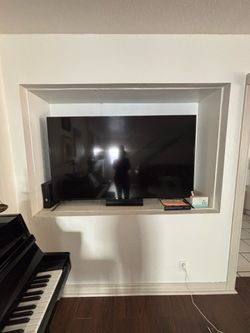 70 inch onn tv + sound bar