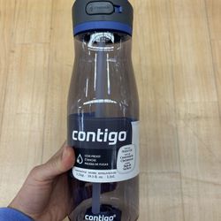 NWT contigo water bottle
