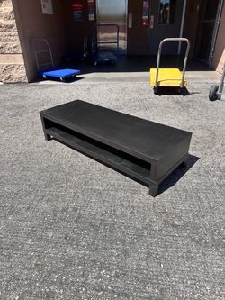 IKEA media tv stand low - delivery available