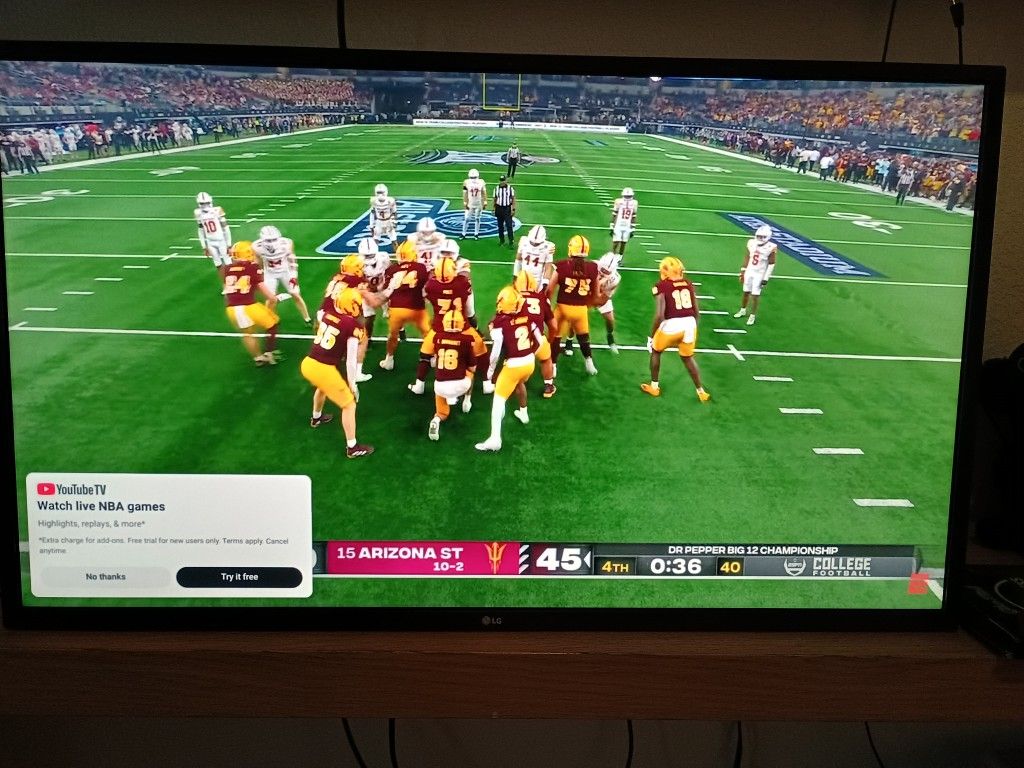 LG 32UL500-W 4k monitor - good condition